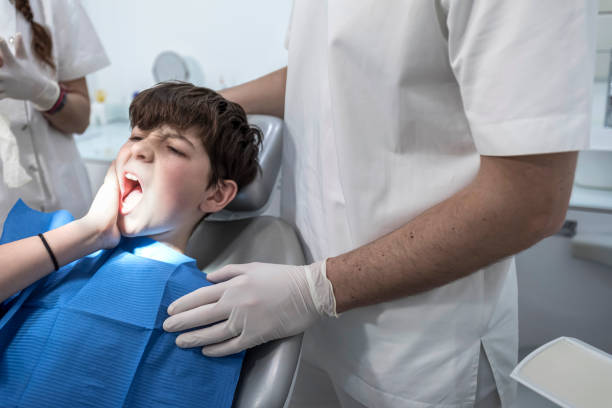 Best Dentist for Tooth Abscess  in Fort Thompson, SD